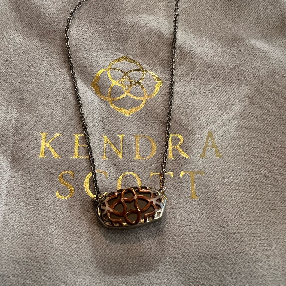 Kendra Scott Silver Pendant Necklace - Picture 5 of 5